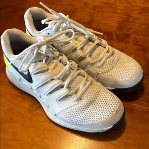 Nike Zoom Athletic Shoes NWOB